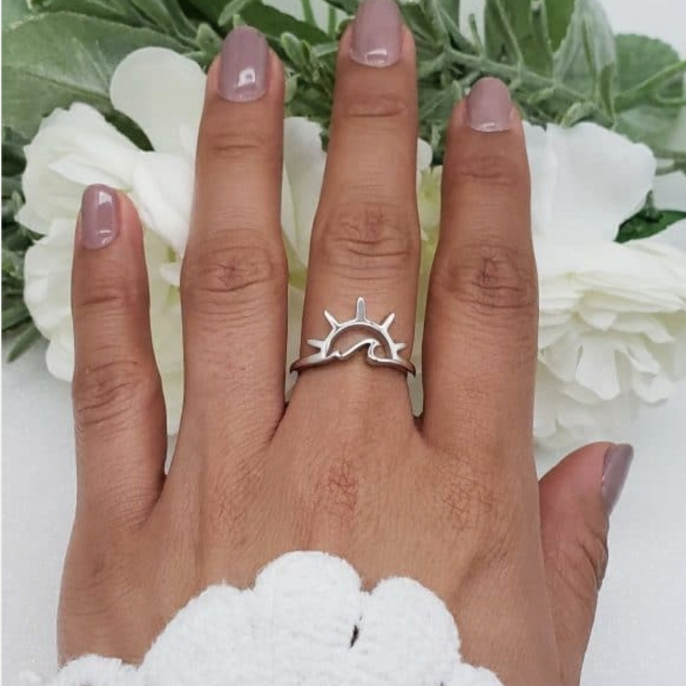 🥰 LOVER OF THE SUN RING - Picture 2 of 4